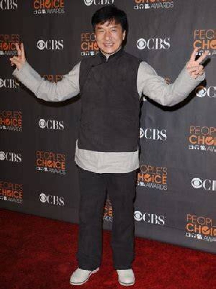 Jackie Chan Height, Weight, Biceps Size, Body Measurements Jackie